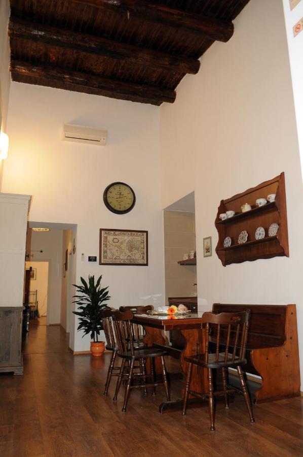 Bed and Breakfast Napoli Pietrasanta Lt Zewnętrze zdjęcie