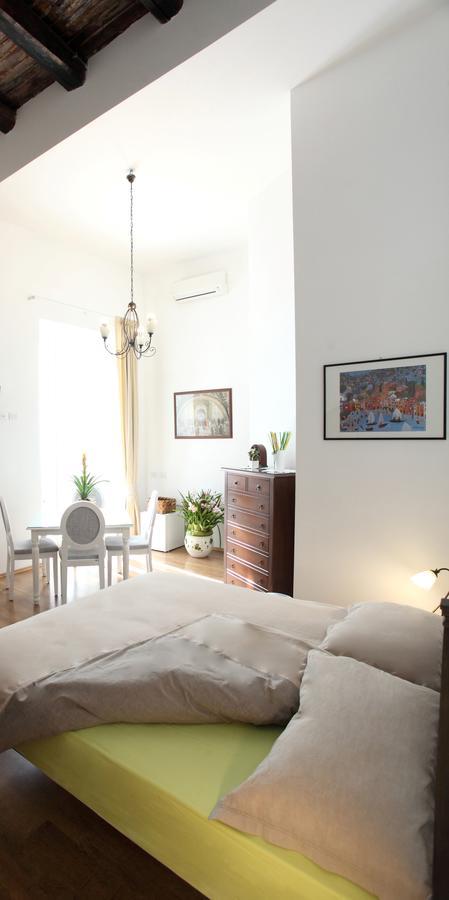 Bed and Breakfast Napoli Pietrasanta Lt Zewnętrze zdjęcie