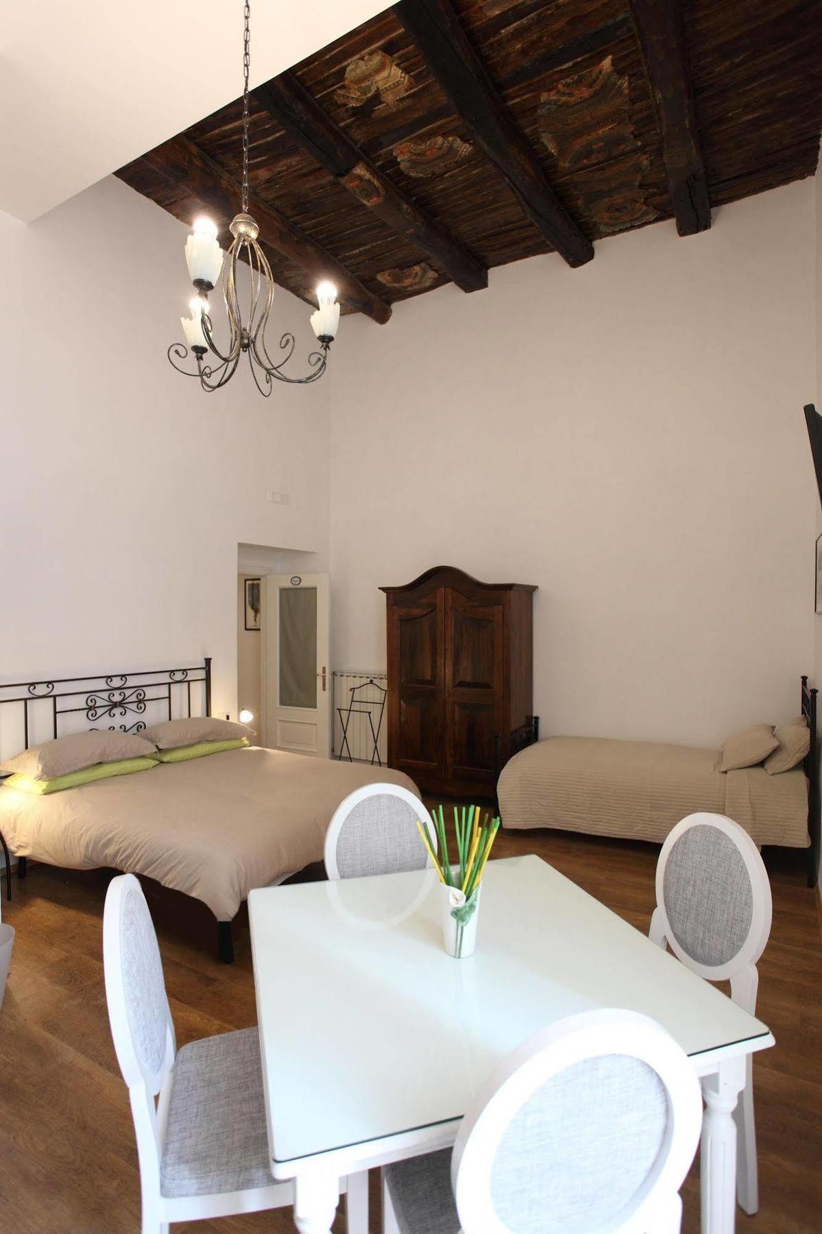 Bed and Breakfast Napoli Pietrasanta Lt Zewnętrze zdjęcie